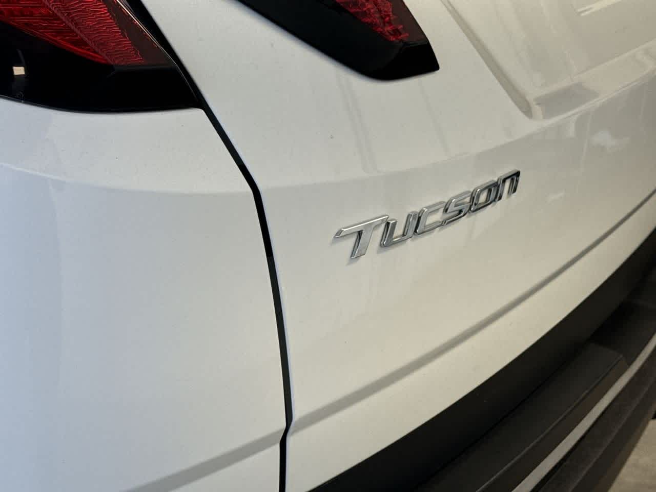 Thumbnail: 2023 Hyundai Tucson - 10