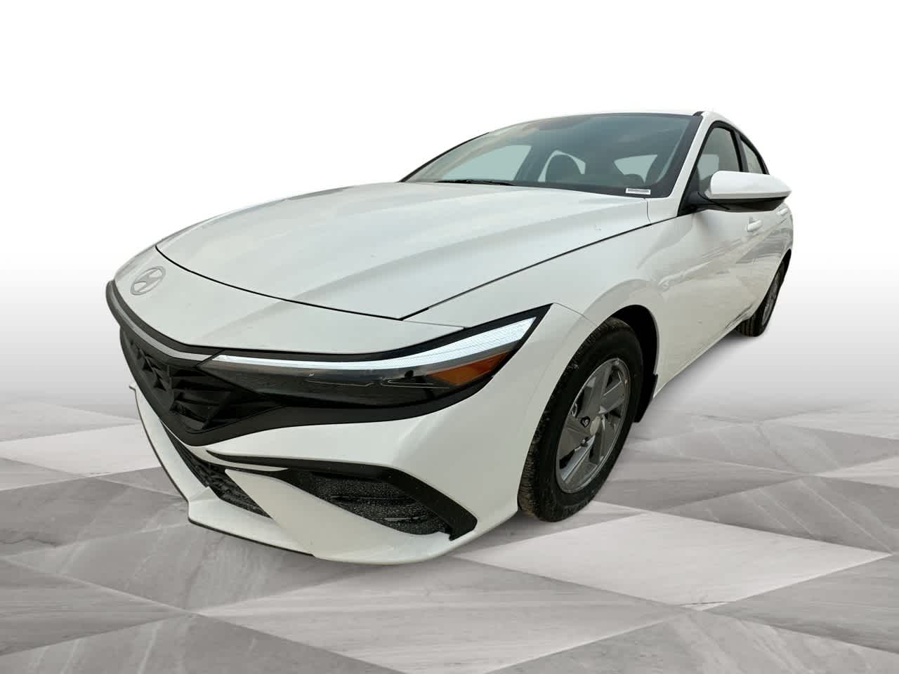 Thumbnail: 2025 Hyundai Elantra - 4