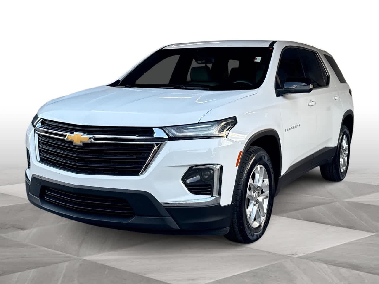 2023 Chevrolet Traverse LS's photo