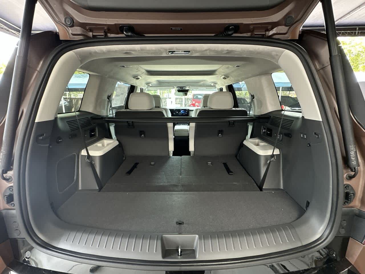 Thumbnail: 2025 Hyundai Santa Fe - 25