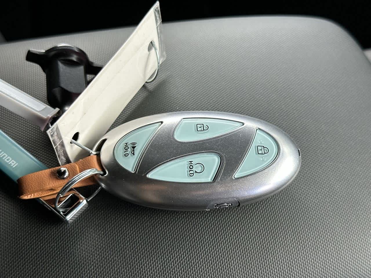 Thumbnail: 2025 Hyundai Ioniq 6 - 28