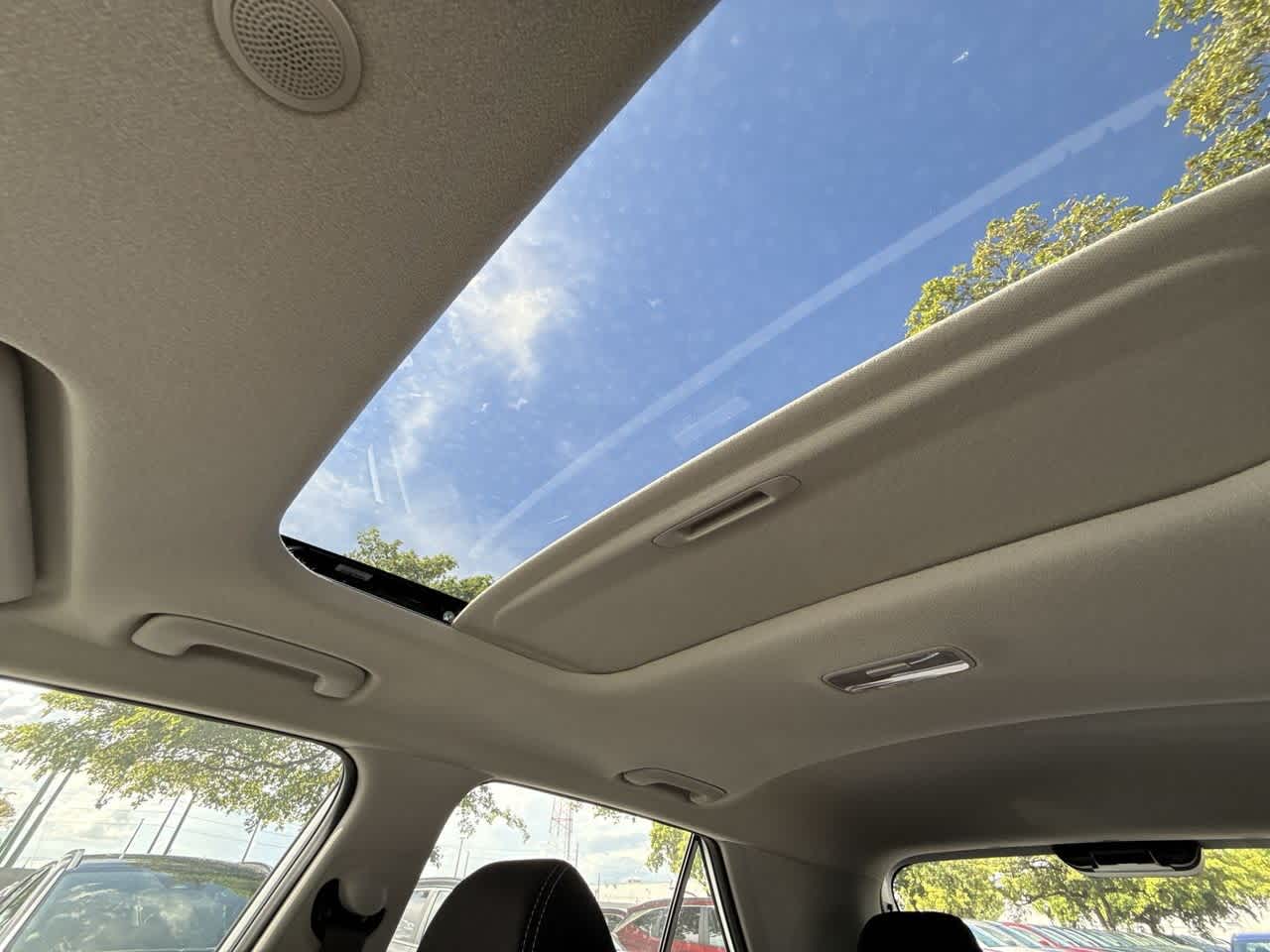 Thumbnail: 2025 Hyundai Venue - 17