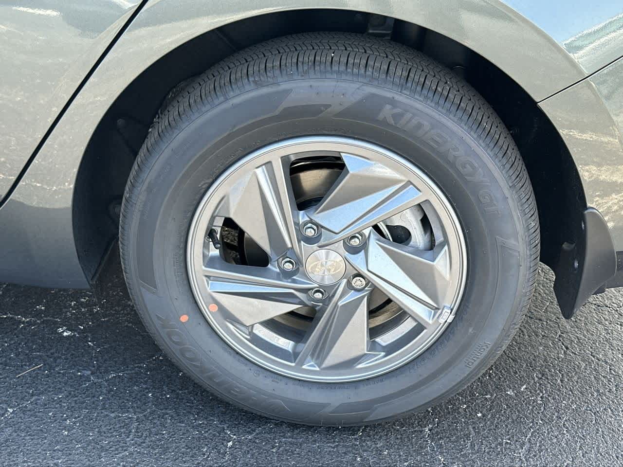 Thumbnail: 2025 Hyundai Elantra - 11