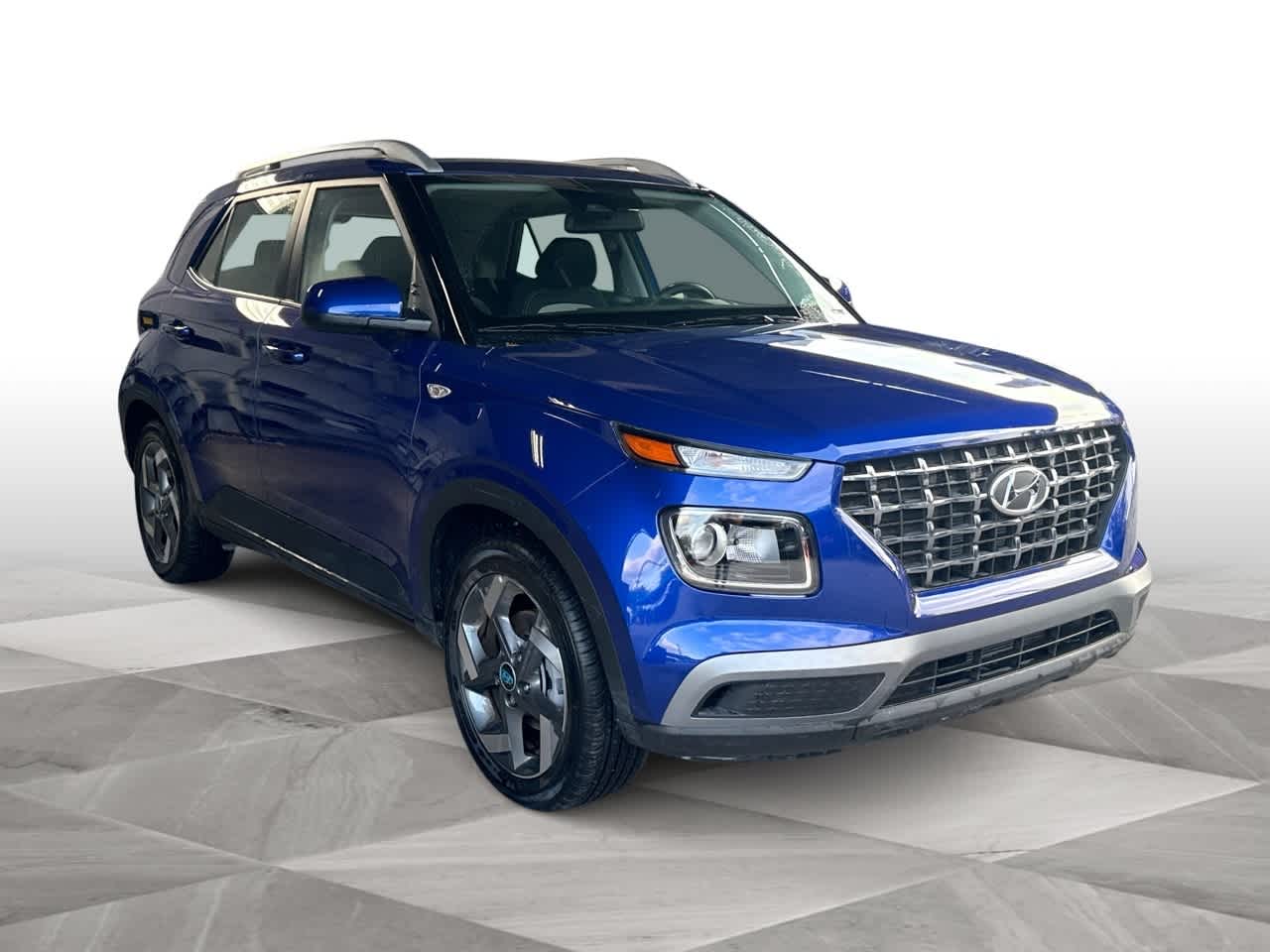 Thumbnail: 2025 Hyundai Venue - 2