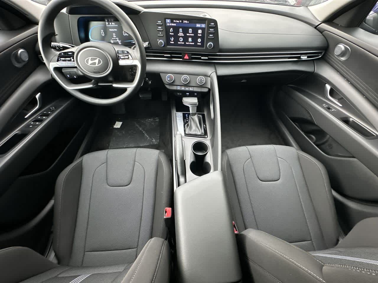 Thumbnail: 2025 Hyundai Elantra - 24