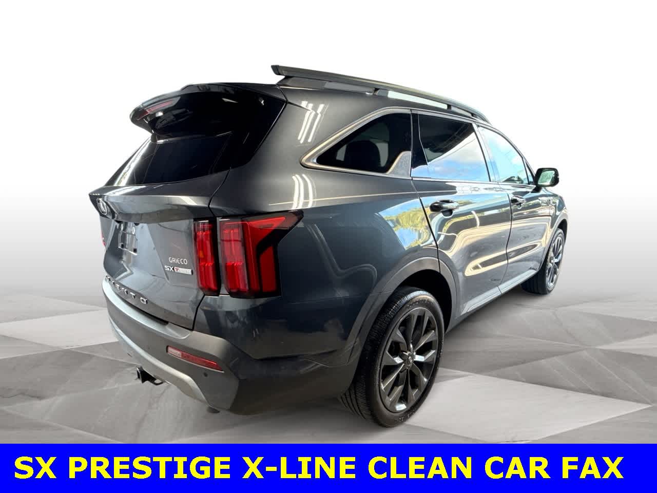 Thumbnail: 2021 Kia Sorento - 8