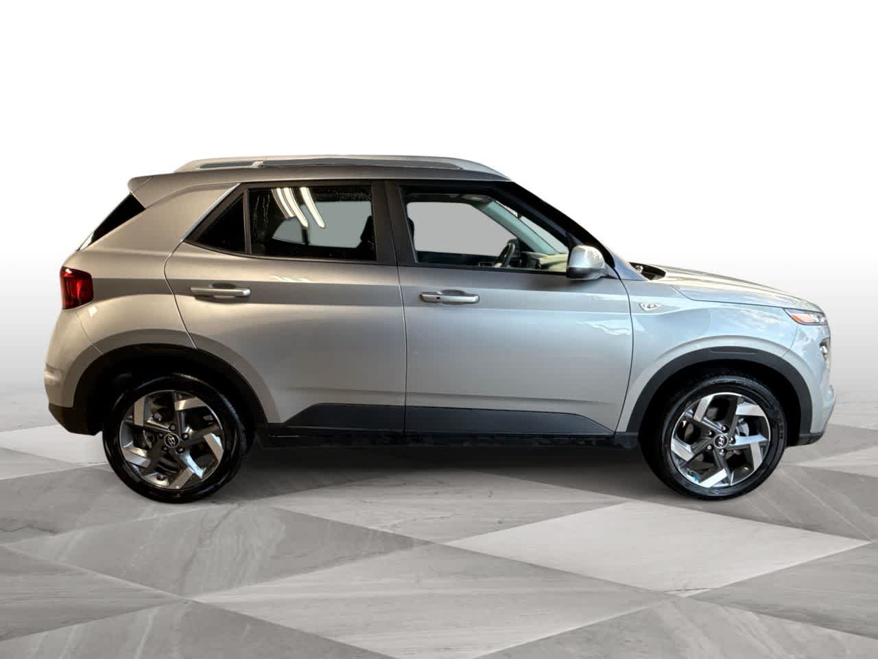 Thumbnail: 2025 Hyundai Venue - 9