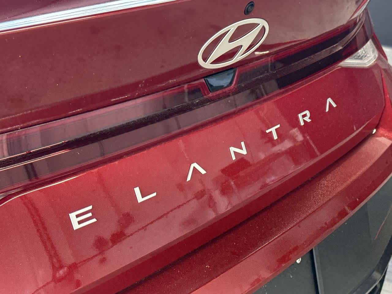 Thumbnail: 2025 Hyundai Elantra - 10