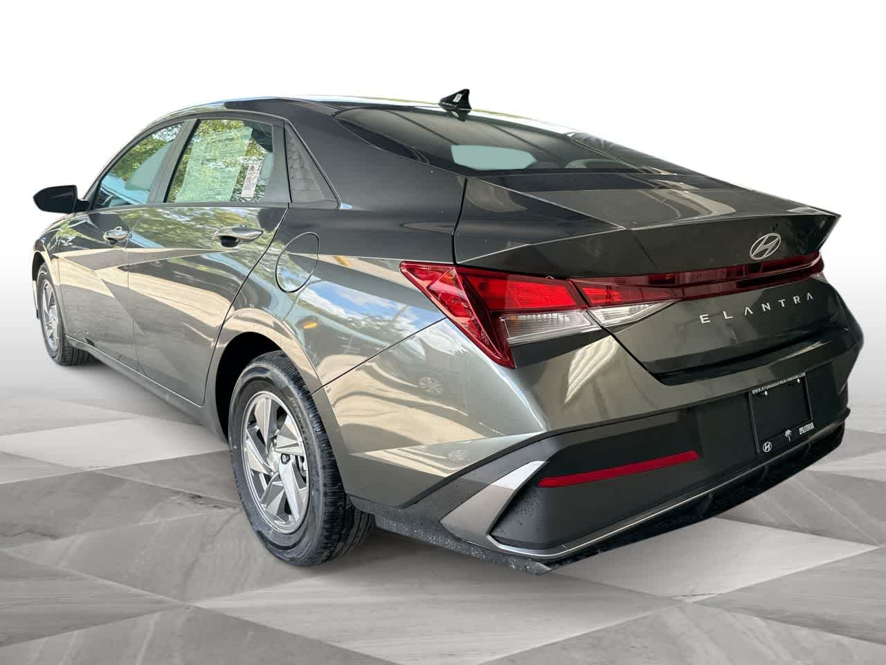 Thumbnail: 2025 Hyundai Elantra - 6