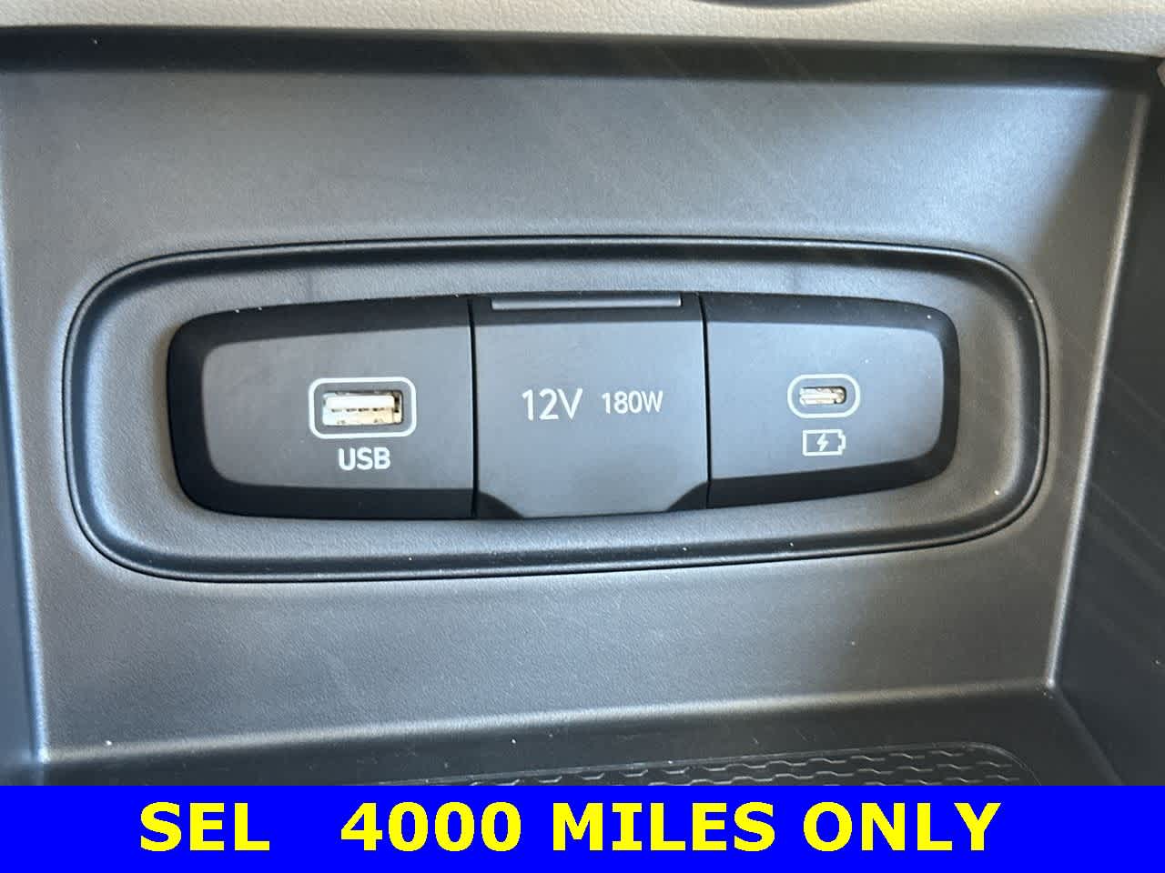 Thumbnail: 2025 Hyundai Venue - 17