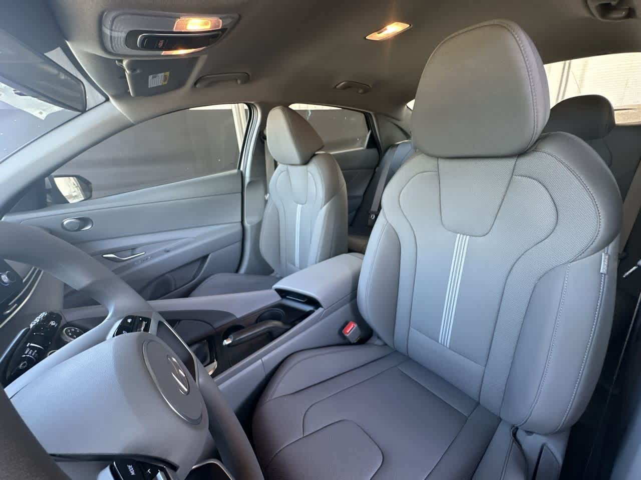 Thumbnail: 2025 Hyundai Elantra - 14