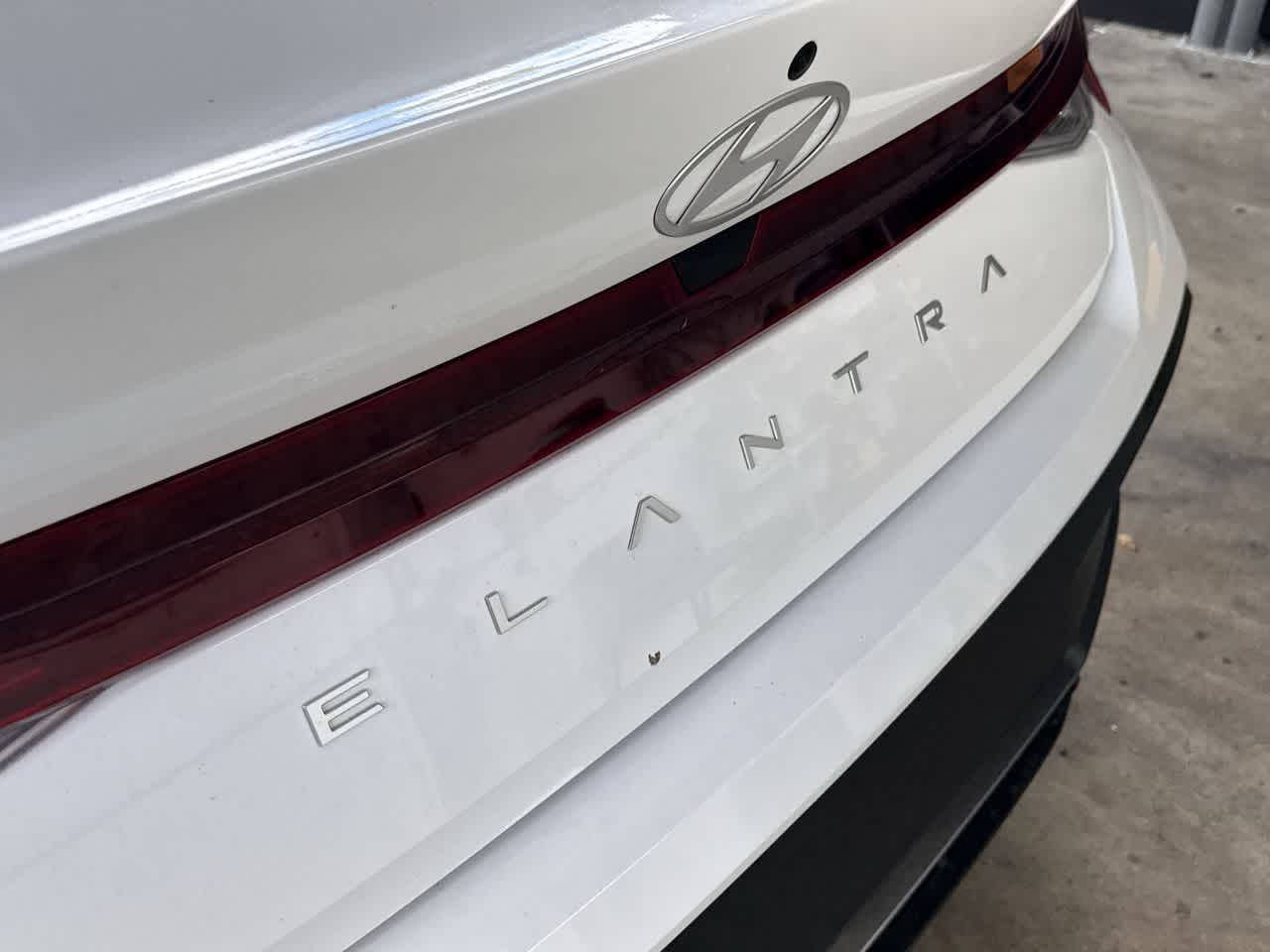 Thumbnail: 2025 Hyundai Elantra - 10