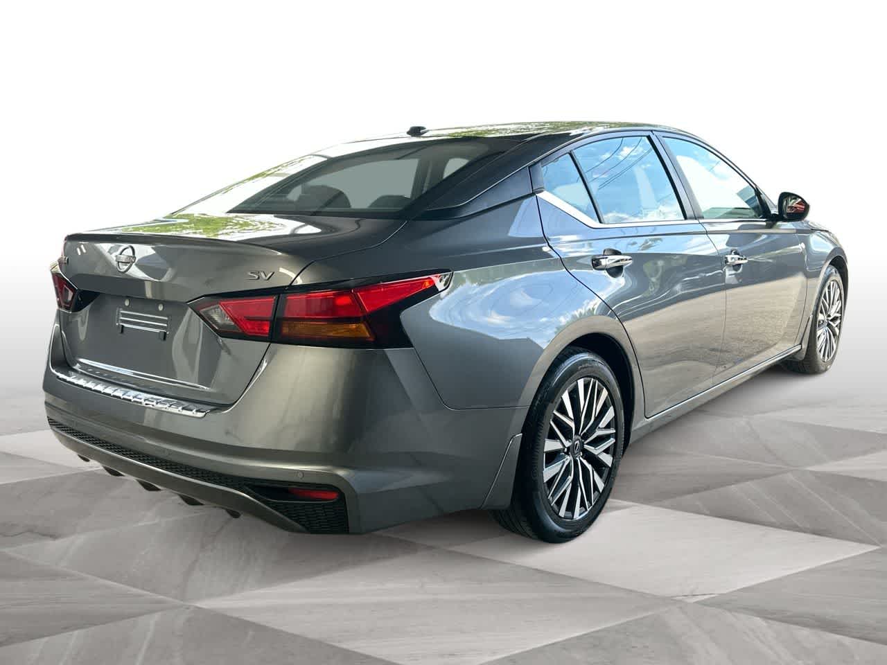 Thumbnail: 2023 Nissan Altima - 8