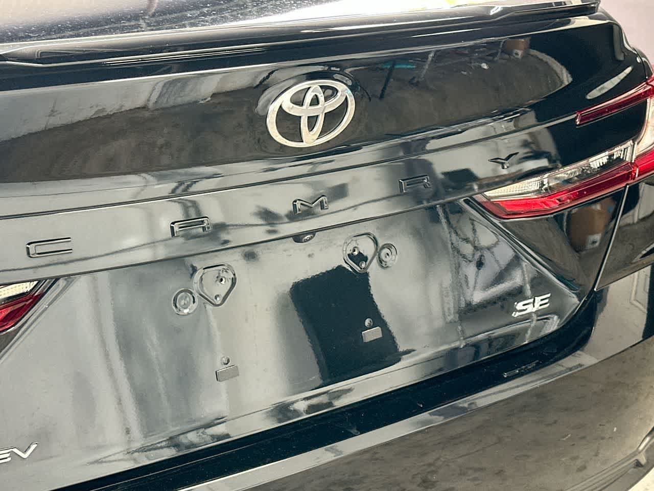 Thumbnail: 2025 Toyota Camry - 10