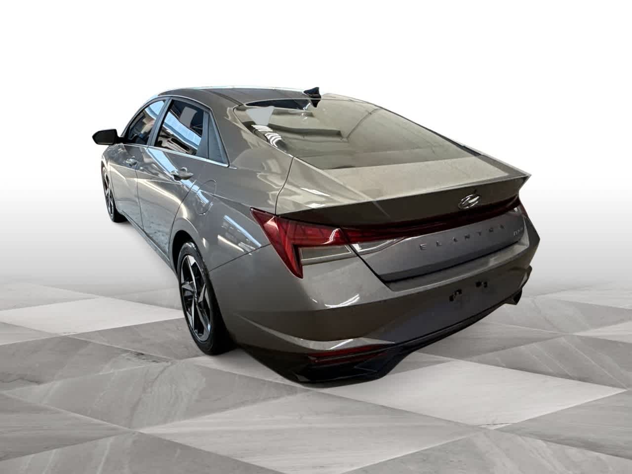 Thumbnail: 2023 Hyundai Elantra - 5