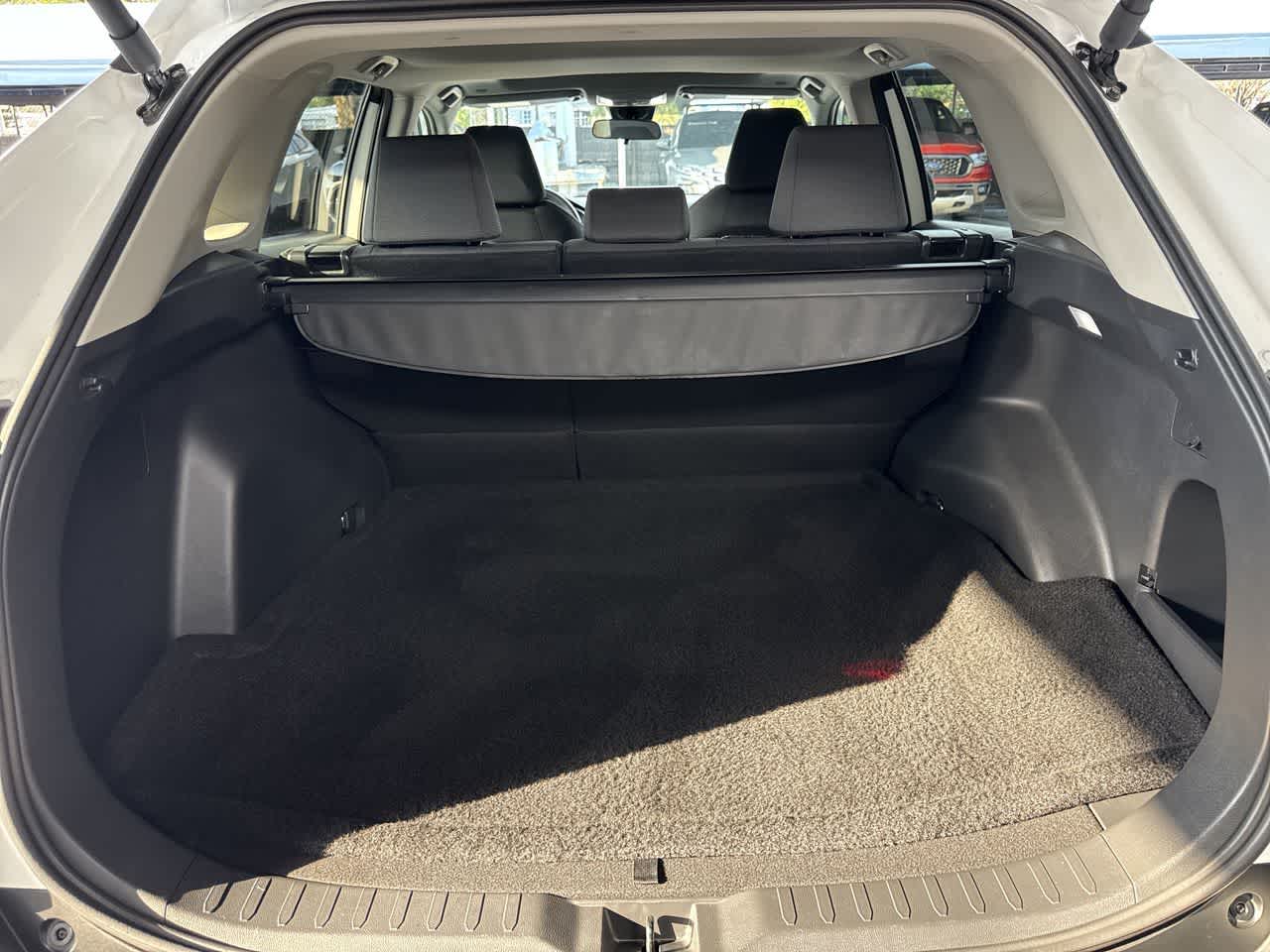 Thumbnail: 2024 Toyota RAV4 - 25