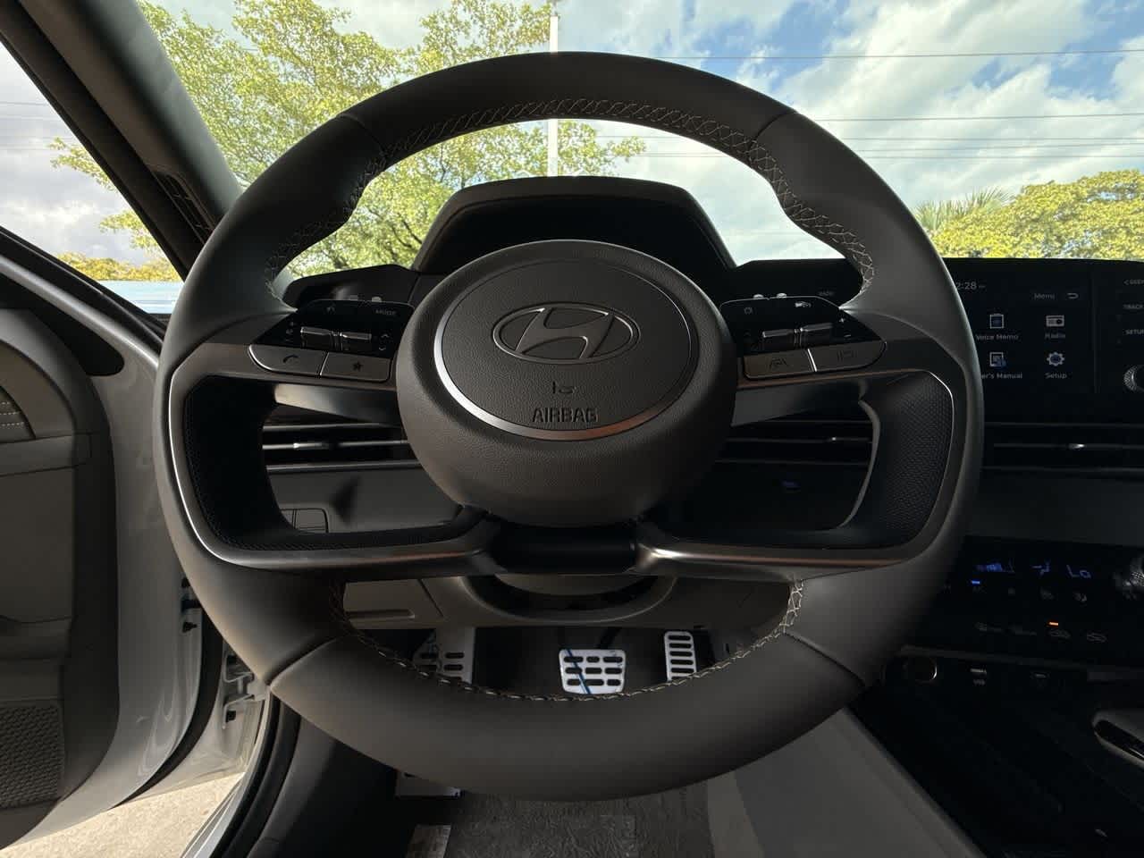 Thumbnail: 2025 Hyundai Elantra - 15