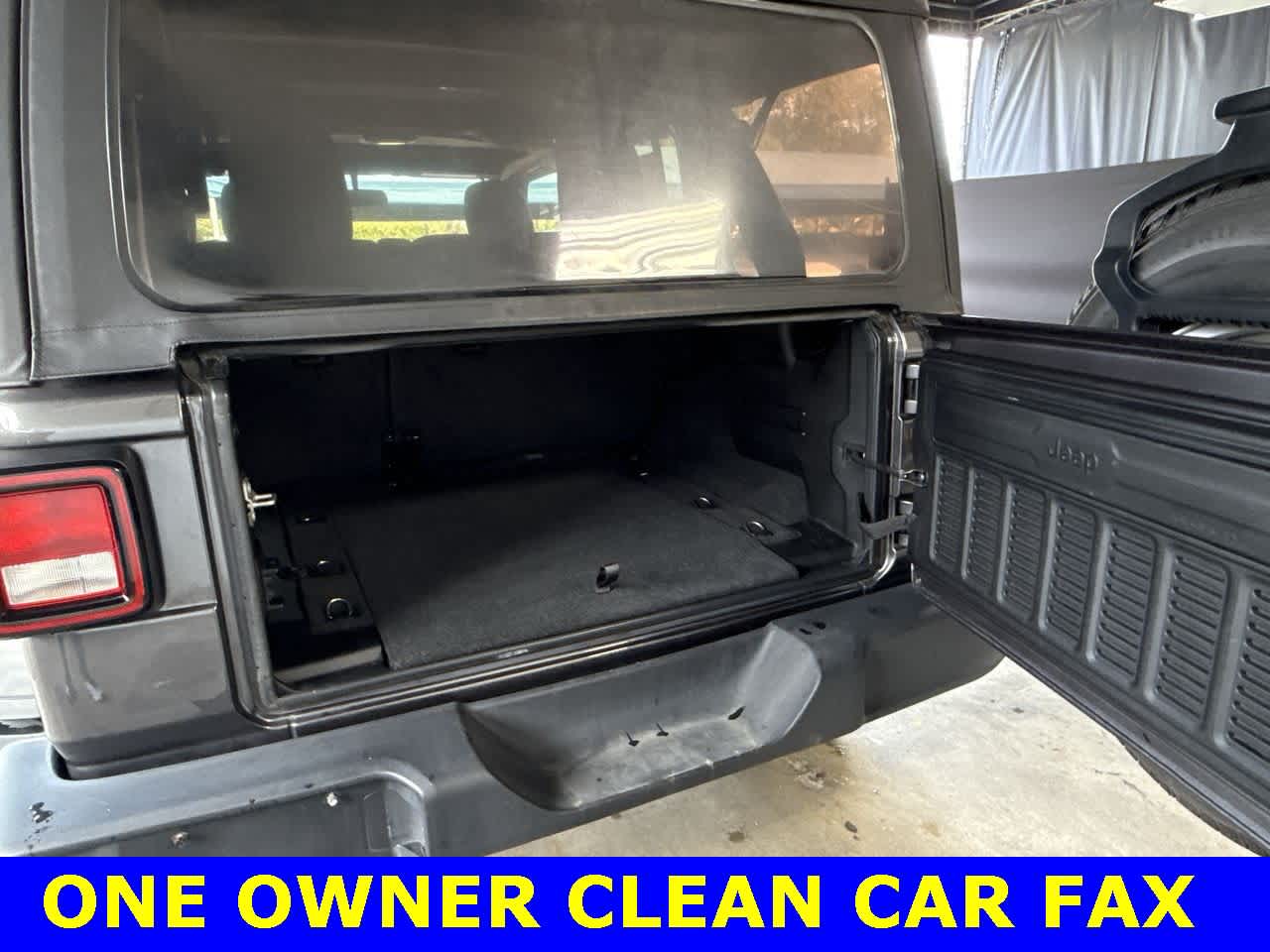 Thumbnail: 2023 Jeep Wrangler - 25