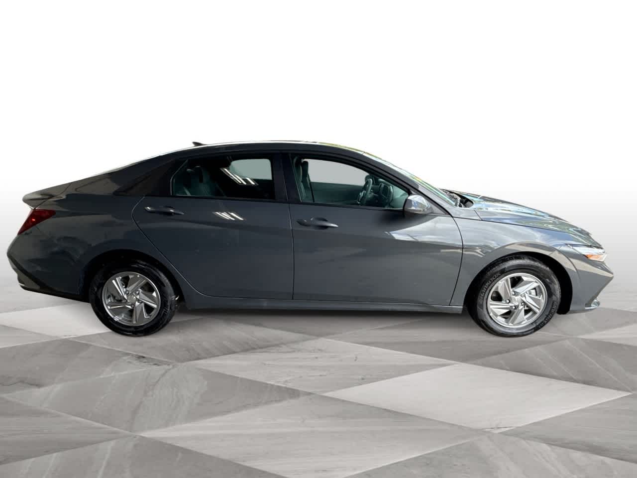 Thumbnail: 2025 Hyundai Elantra - 9
