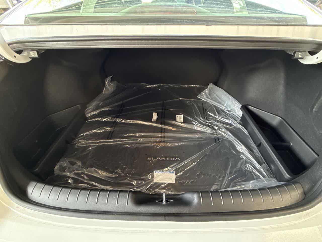 Thumbnail: 2026 Hyundai Elantra - 25