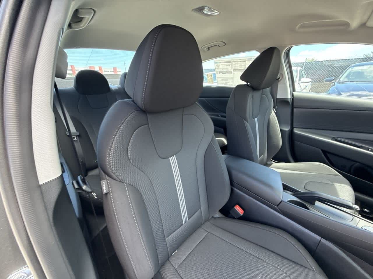 Thumbnail: 2025 Hyundai Elantra - 27