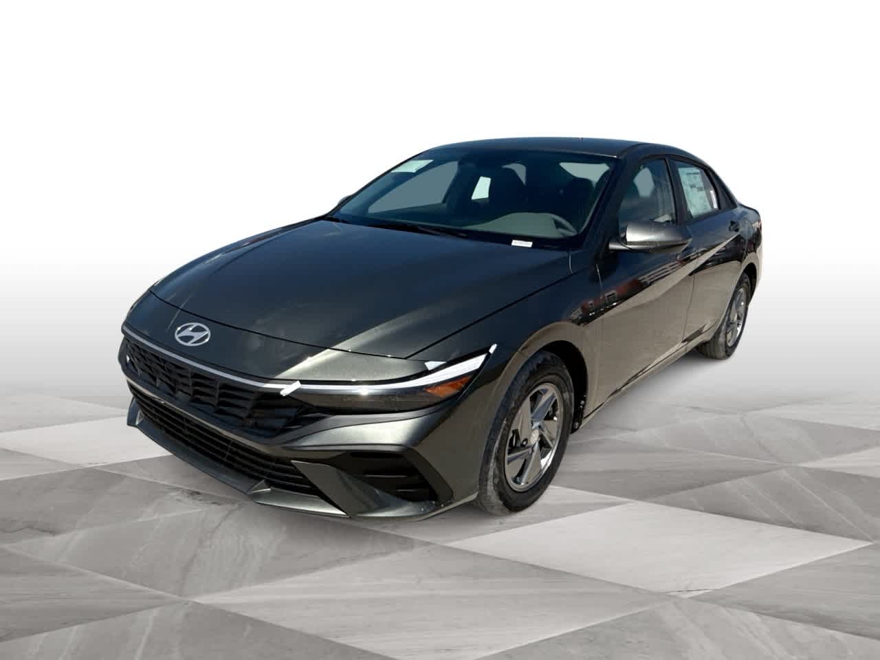 Thumbnail: 2025 Hyundai Elantra - 4