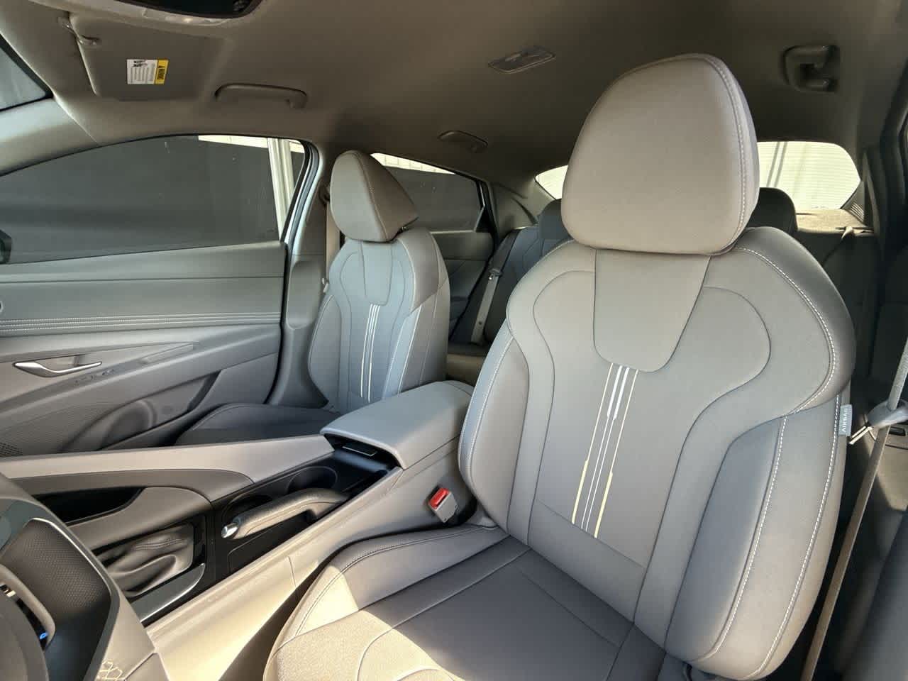 Thumbnail: 2025 Hyundai Elantra - 14