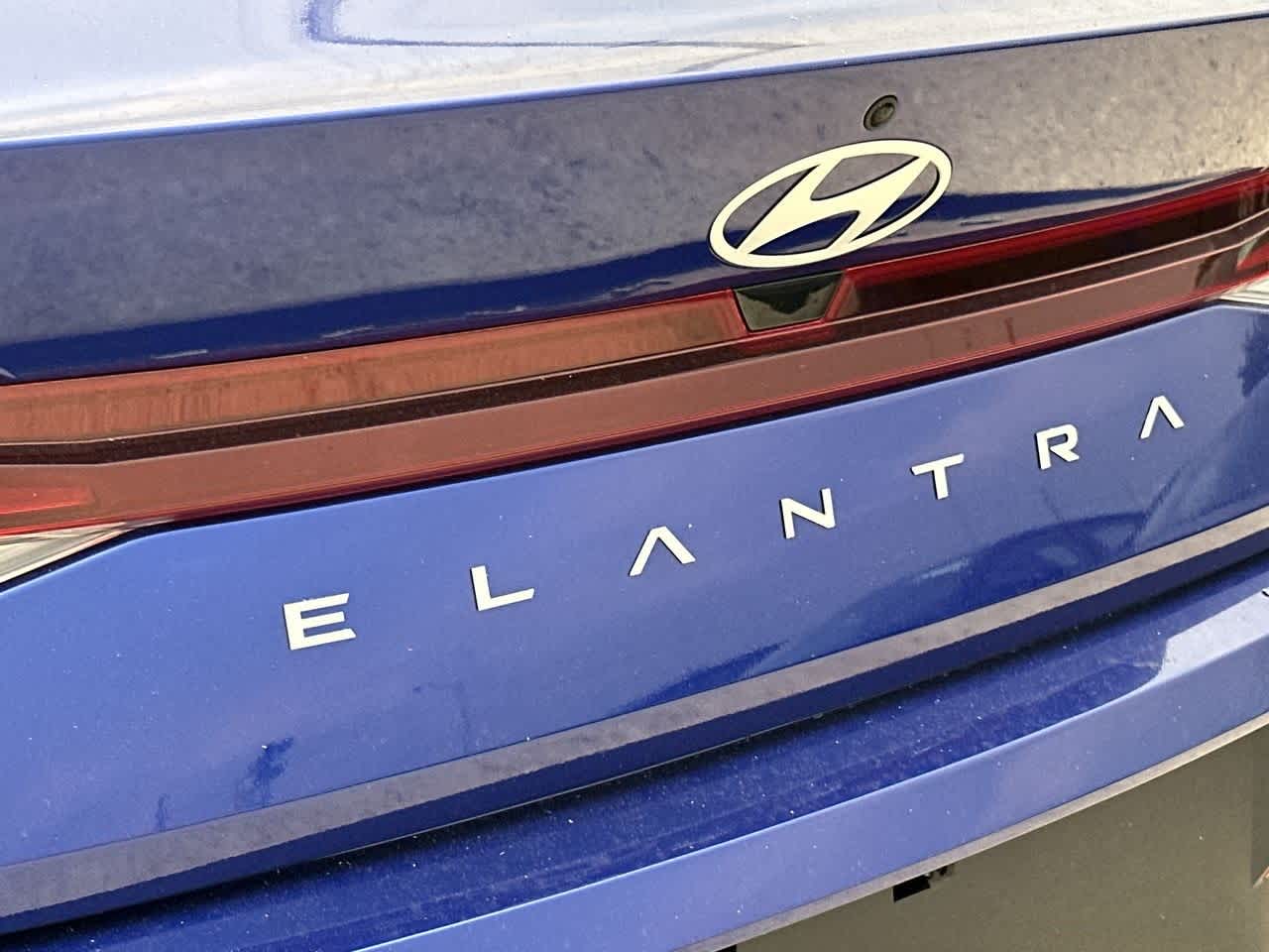 Thumbnail: 2025 Hyundai Elantra - 10