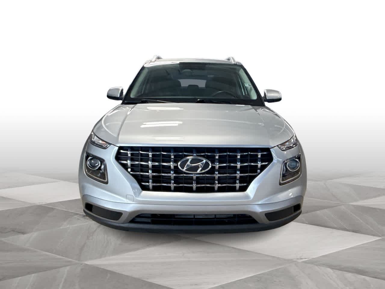 Thumbnail: 2024 Hyundai Venue - 3