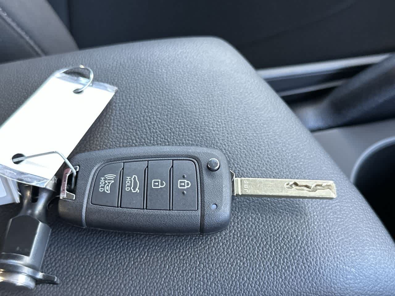 Thumbnail: 2025 Hyundai Elantra - 28