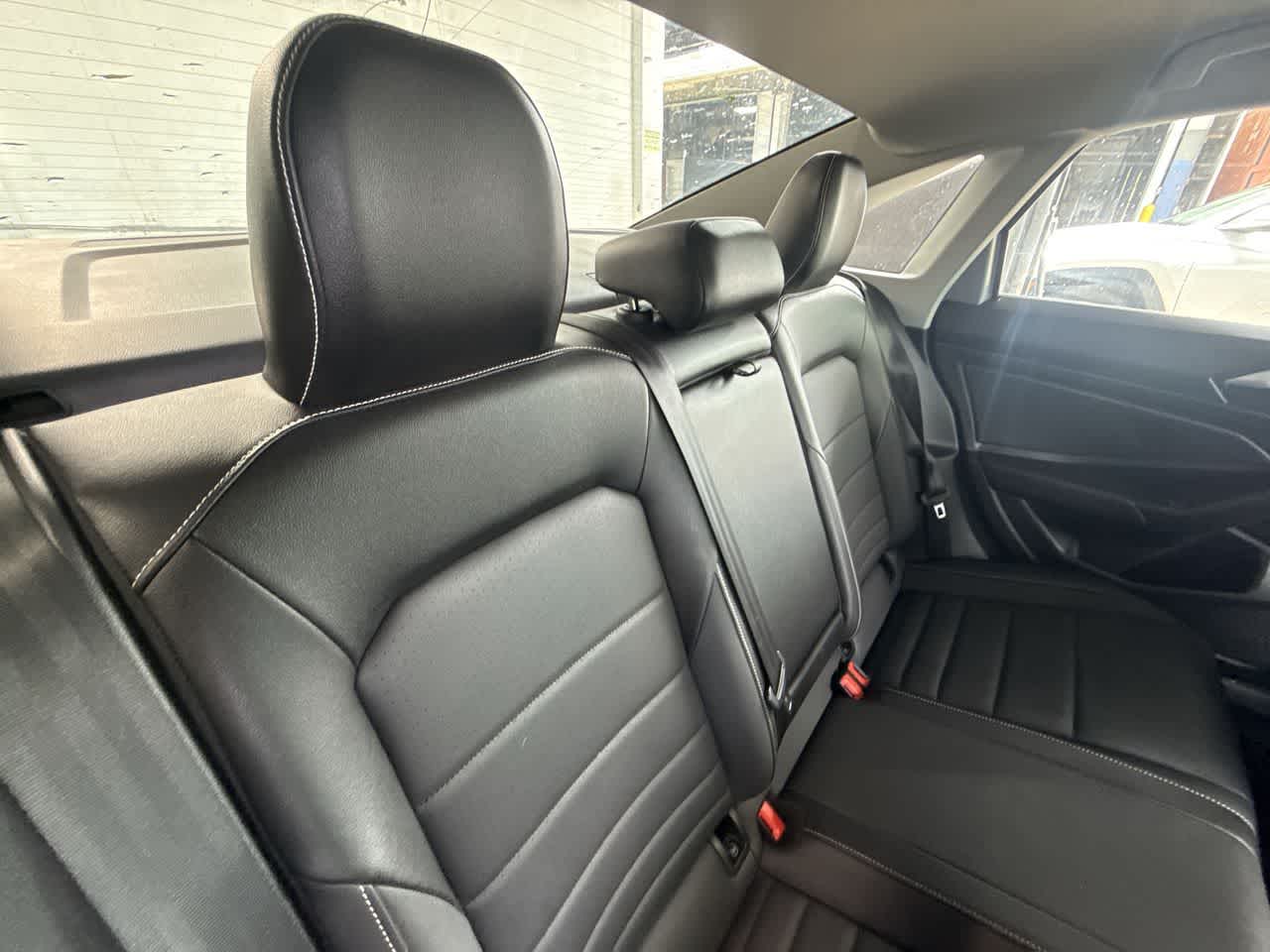 Thumbnail: 2022 Volkswagen Jetta - 26