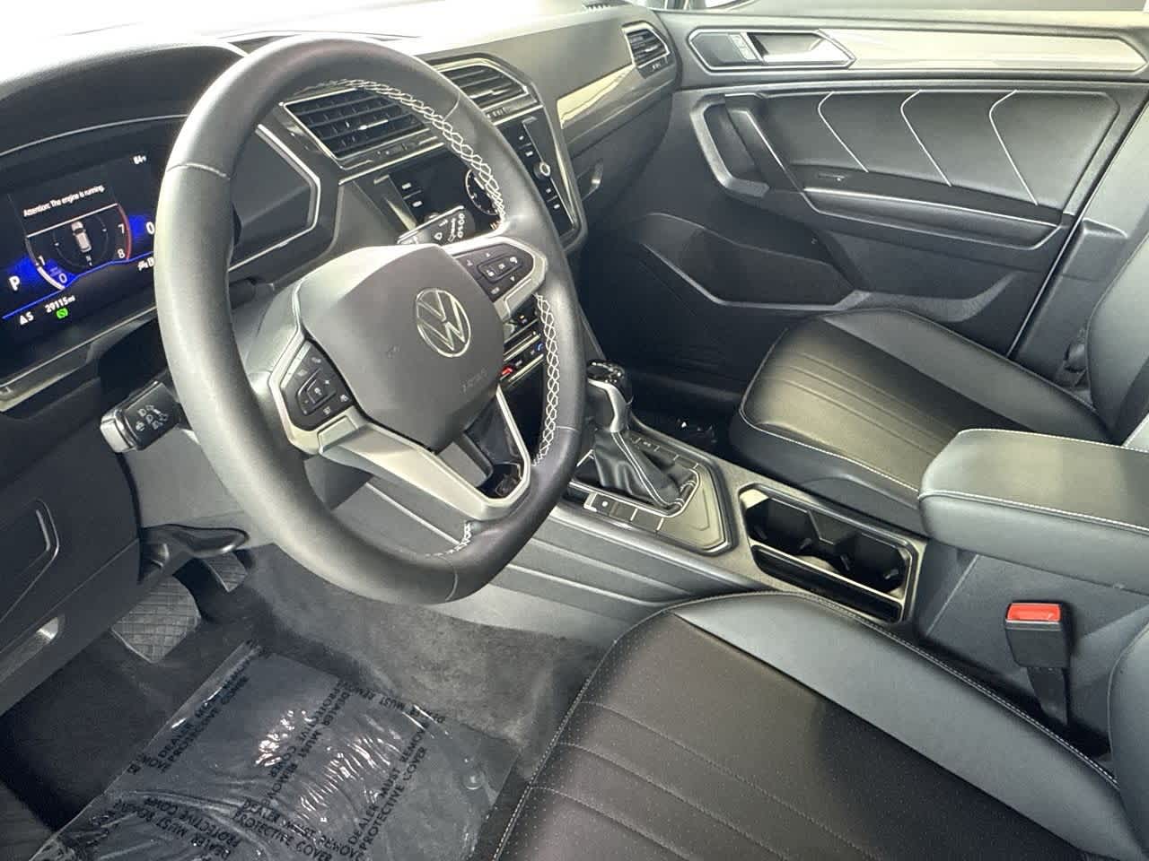 Thumbnail: 2023 Volkswagen Tiguan - 13