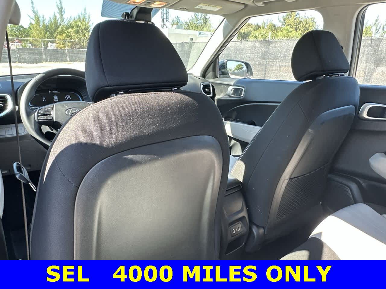 Thumbnail: 2025 Hyundai Venue - 23