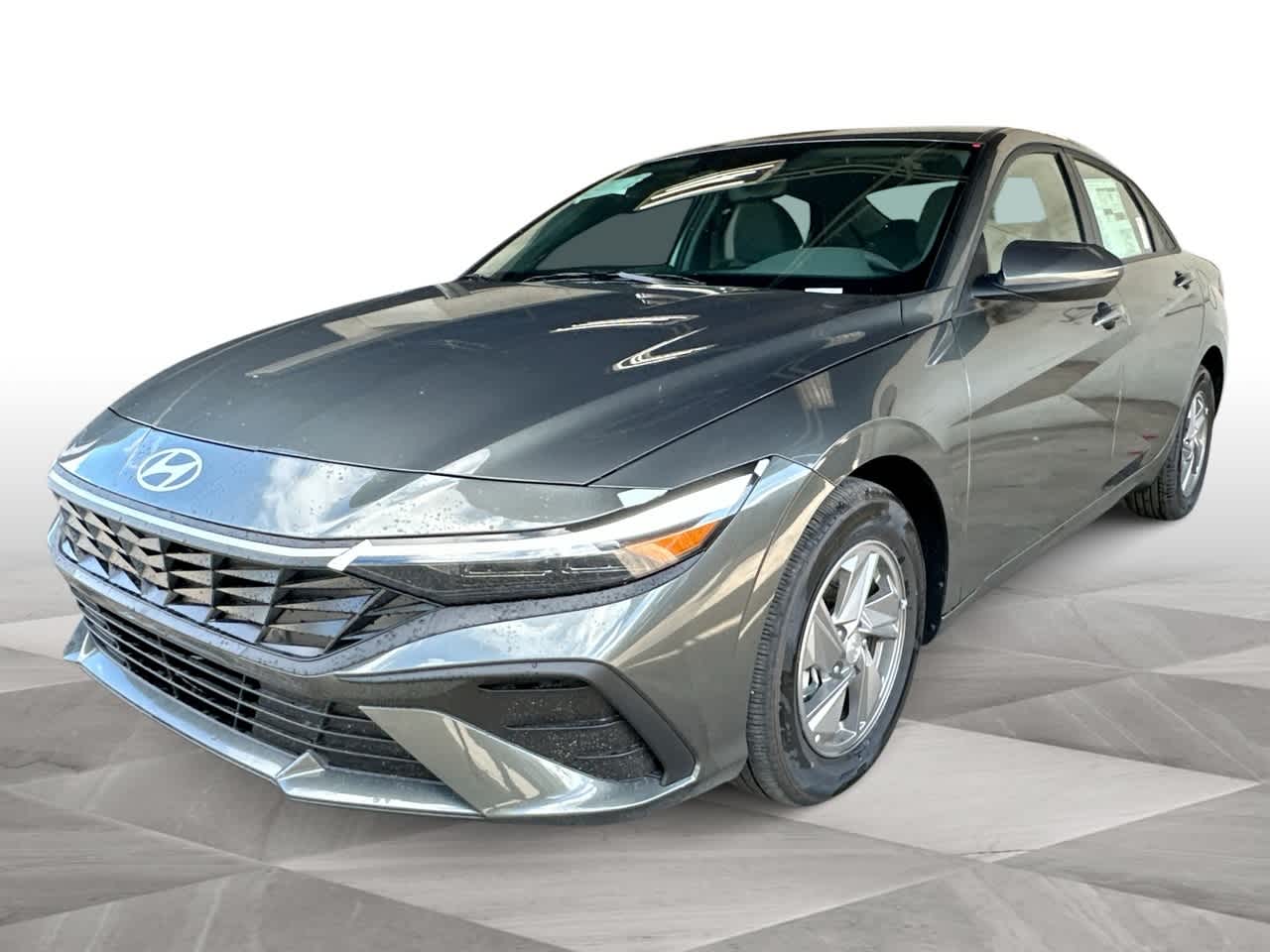 Thumbnail: 2025 Hyundai Elantra - 4