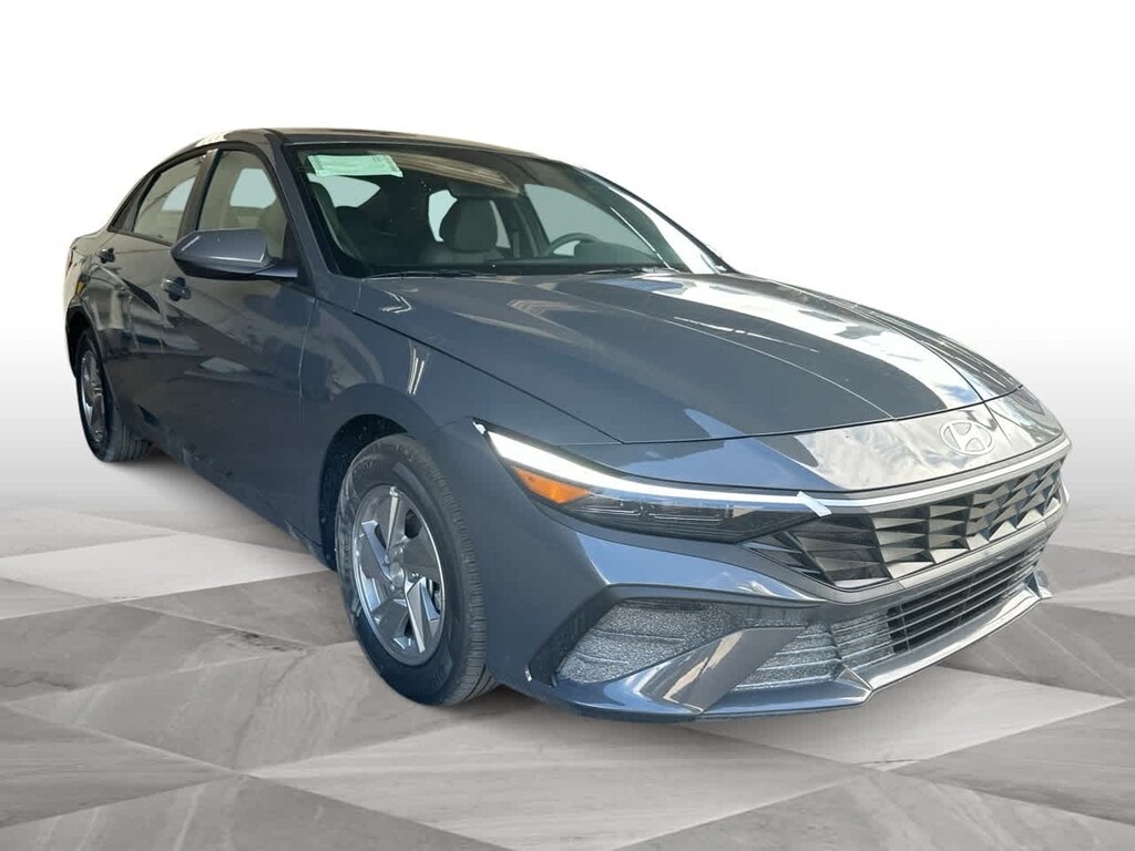 New 2025 Hyundai Elantra SE Sedan