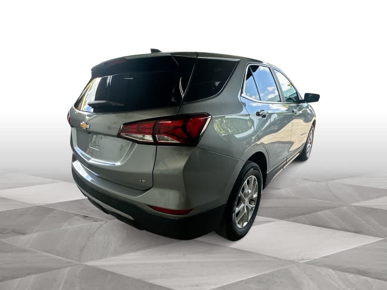 Thumbnail: 2024 Chevrolet Equinox - 8
