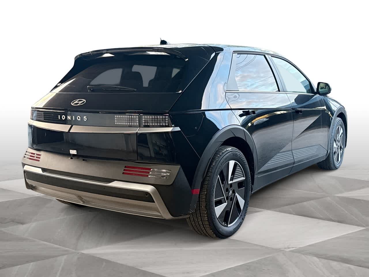 Thumbnail: 2026 Hyundai Ioniq 5 - 8