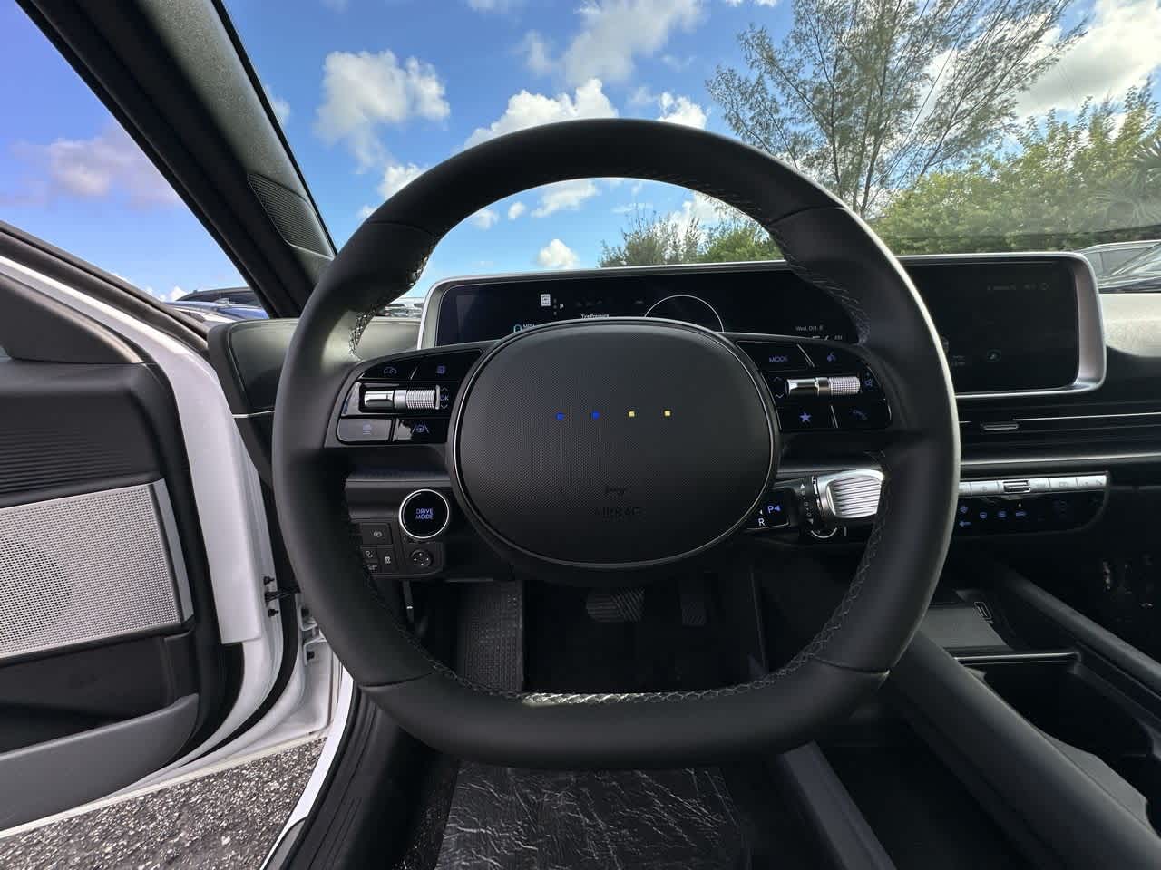 Thumbnail: 2025 Hyundai Ioniq 6 - 15