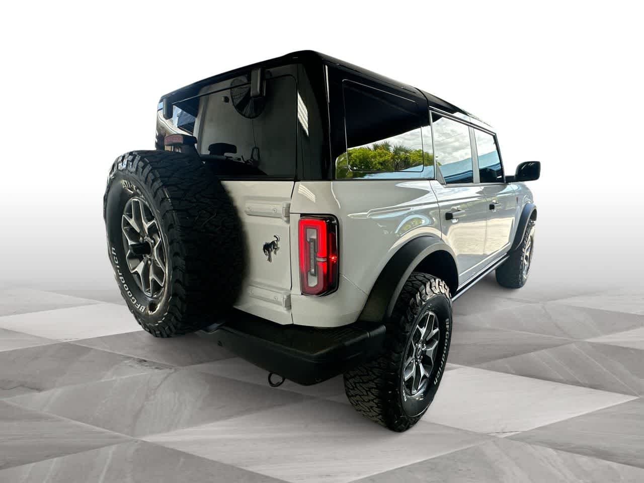 Thumbnail: 2025 Ford Bronco - 8