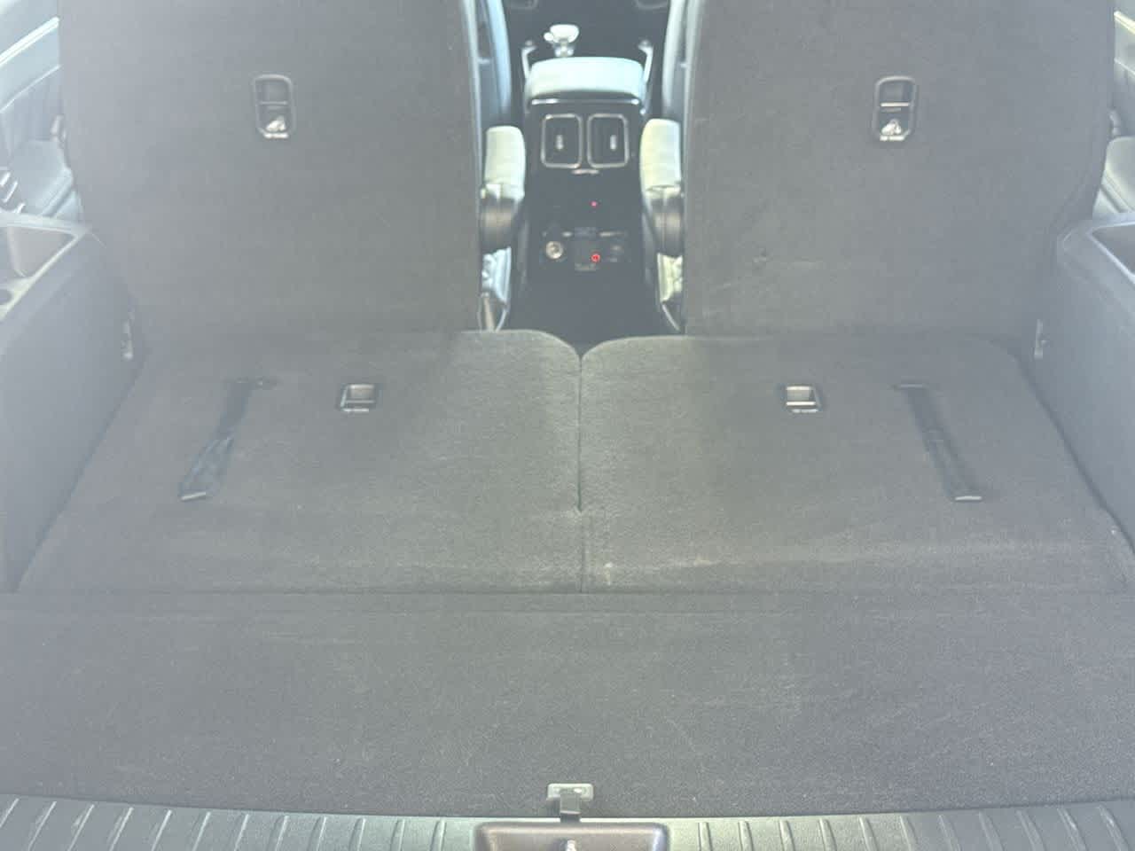 Thumbnail: 2023 Kia Sorento - 24