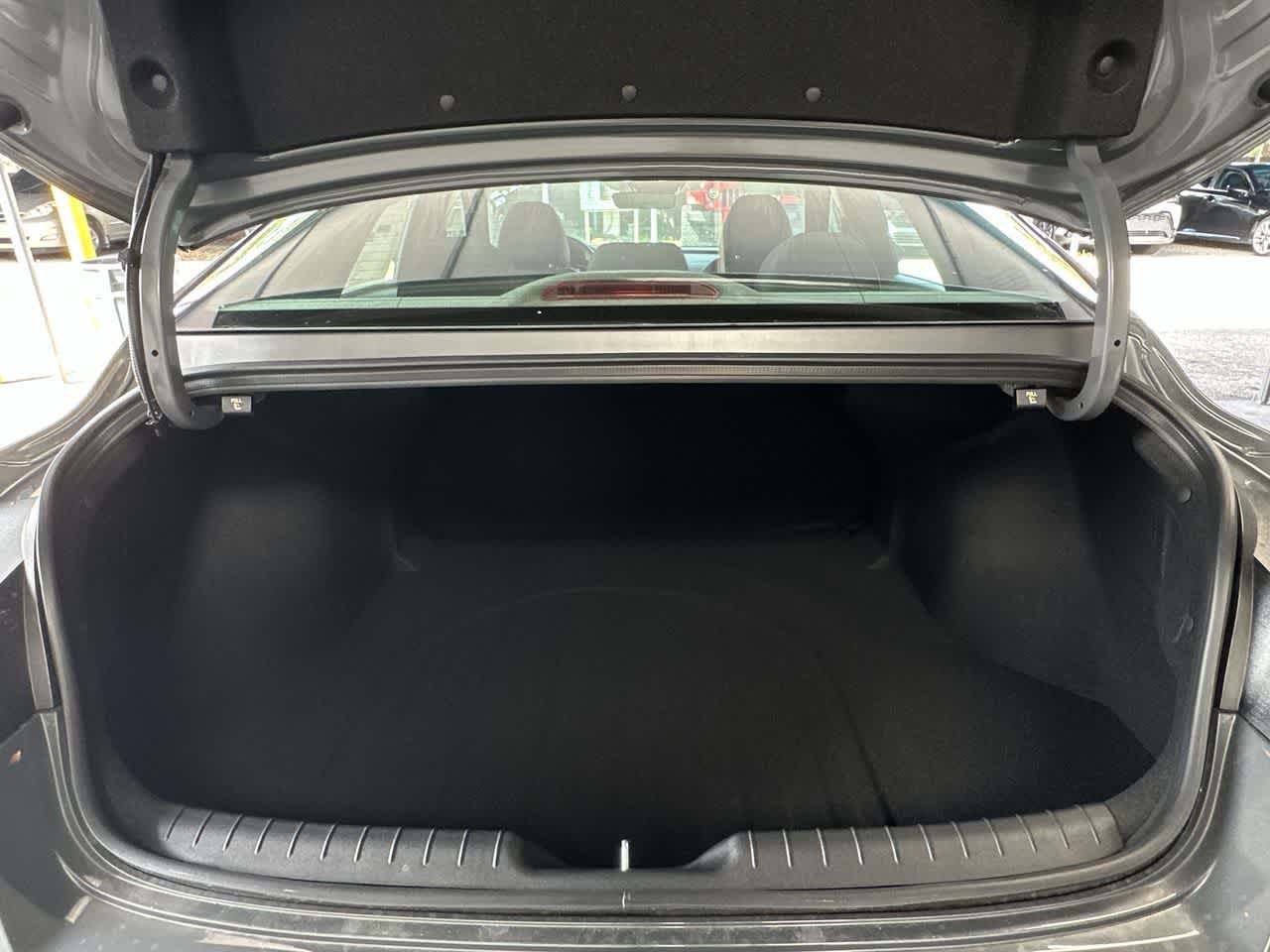 Thumbnail: 2025 Hyundai Elantra - 25