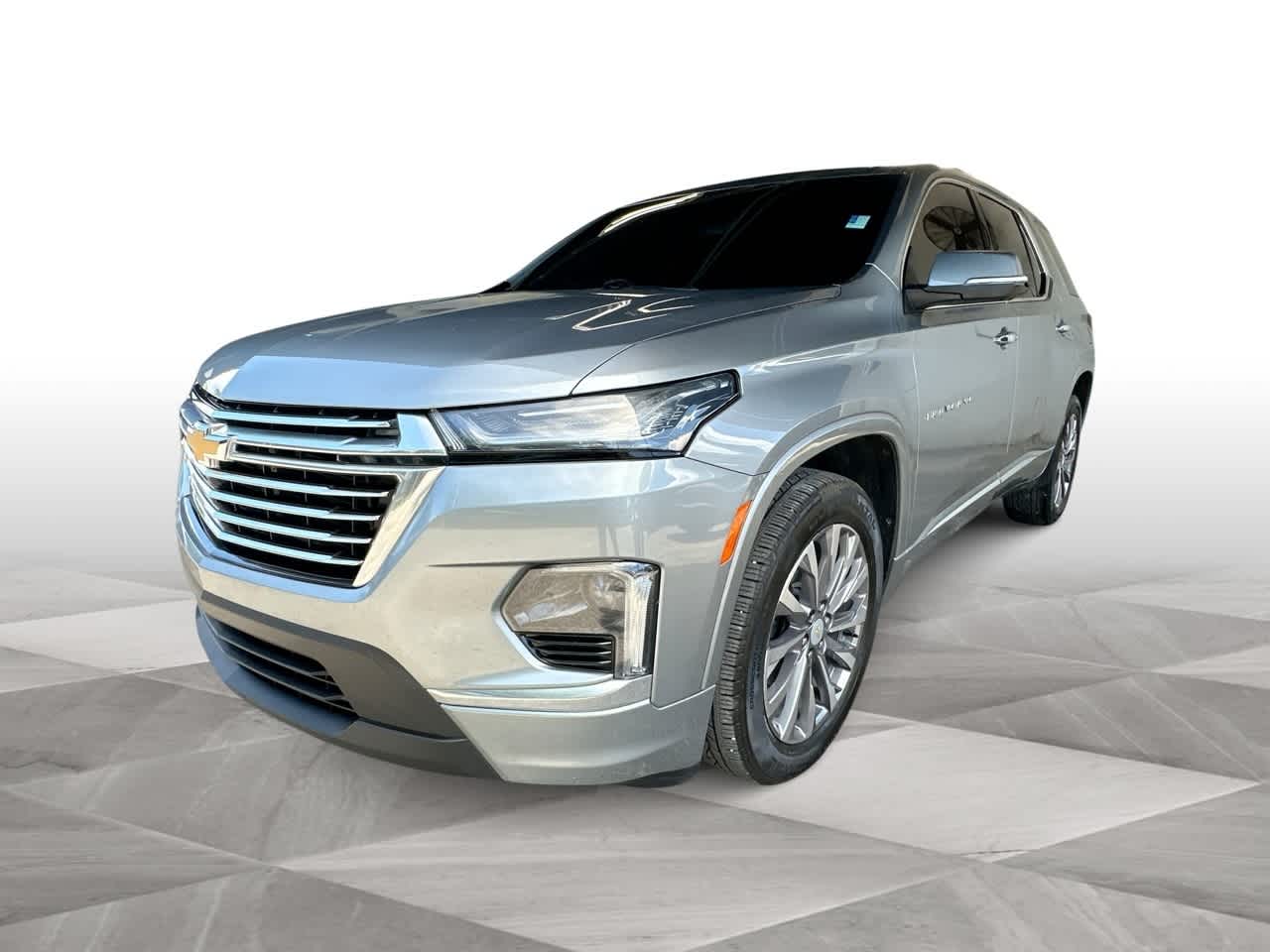 Thumbnail: 2023 Chevrolet Traverse - 4