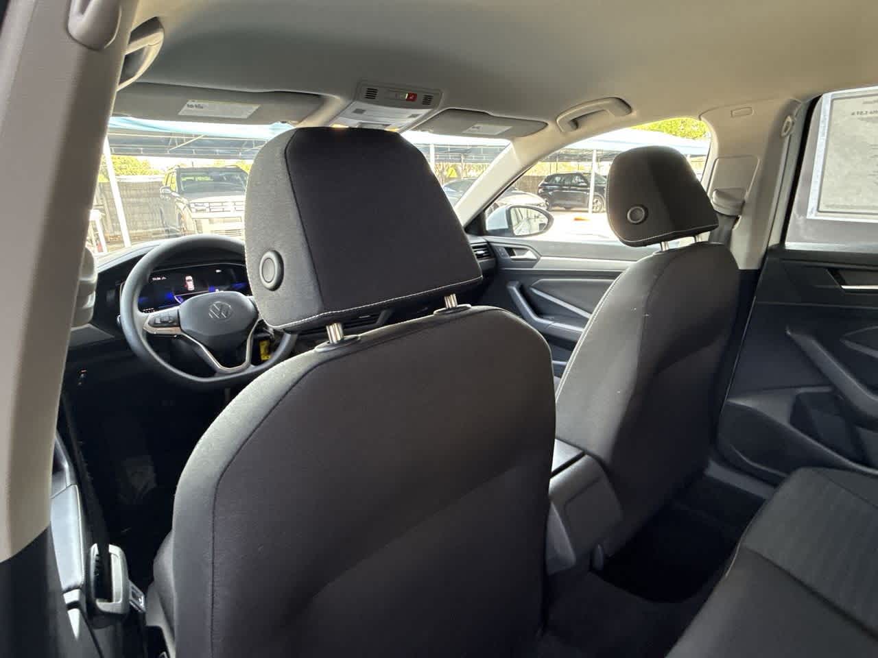 Thumbnail: 2023 Volkswagen Jetta - 23