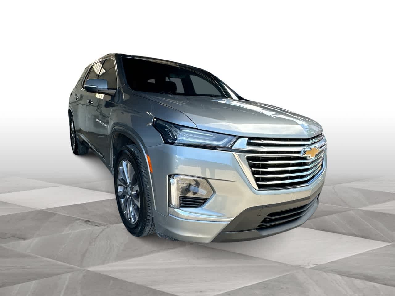 Thumbnail: 2023 Chevrolet Traverse - 2