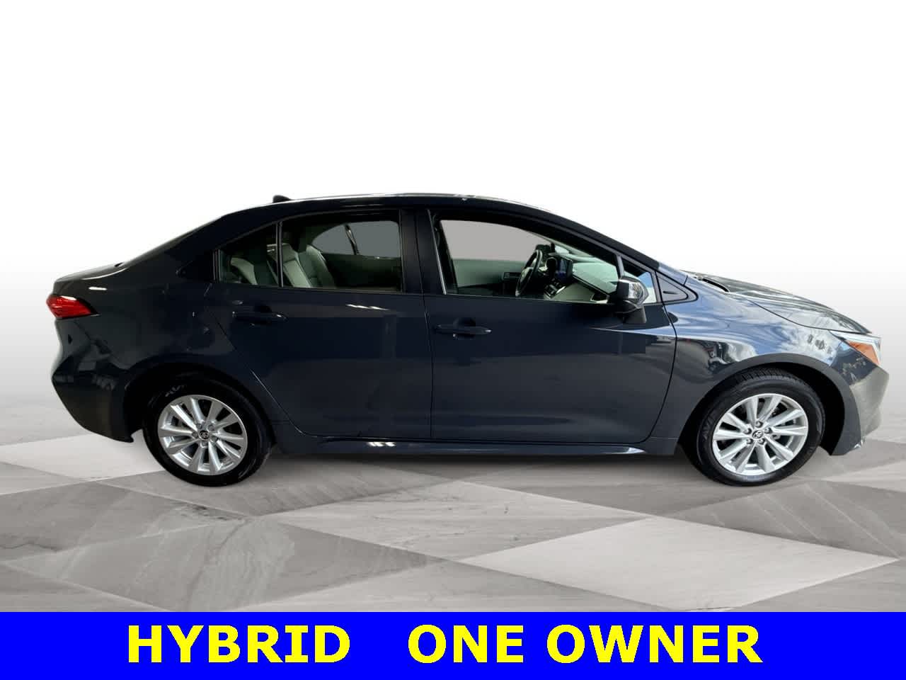 Thumbnail: 2025 Toyota Corolla - 9