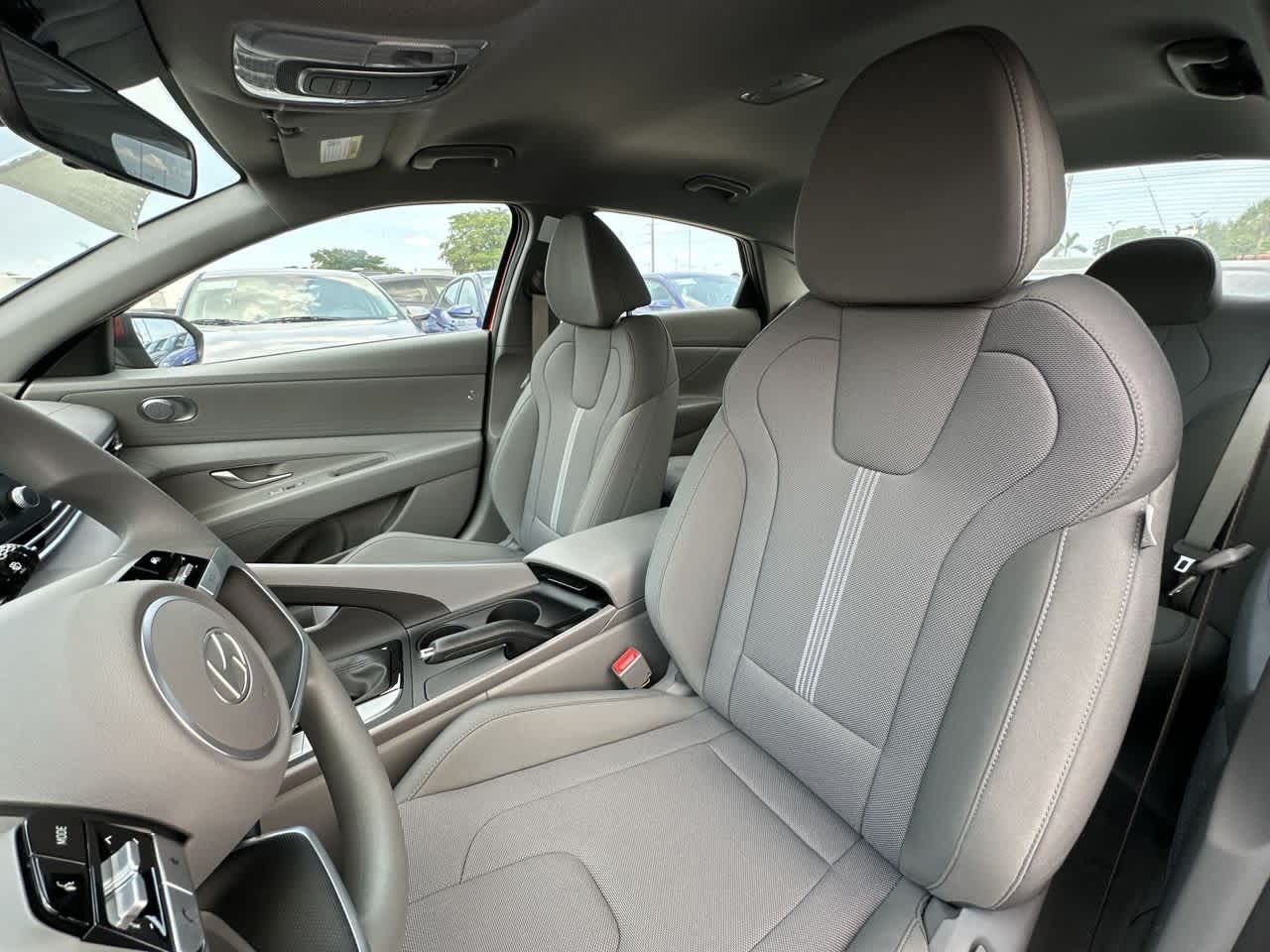 Thumbnail: 2025 Hyundai Elantra - 14