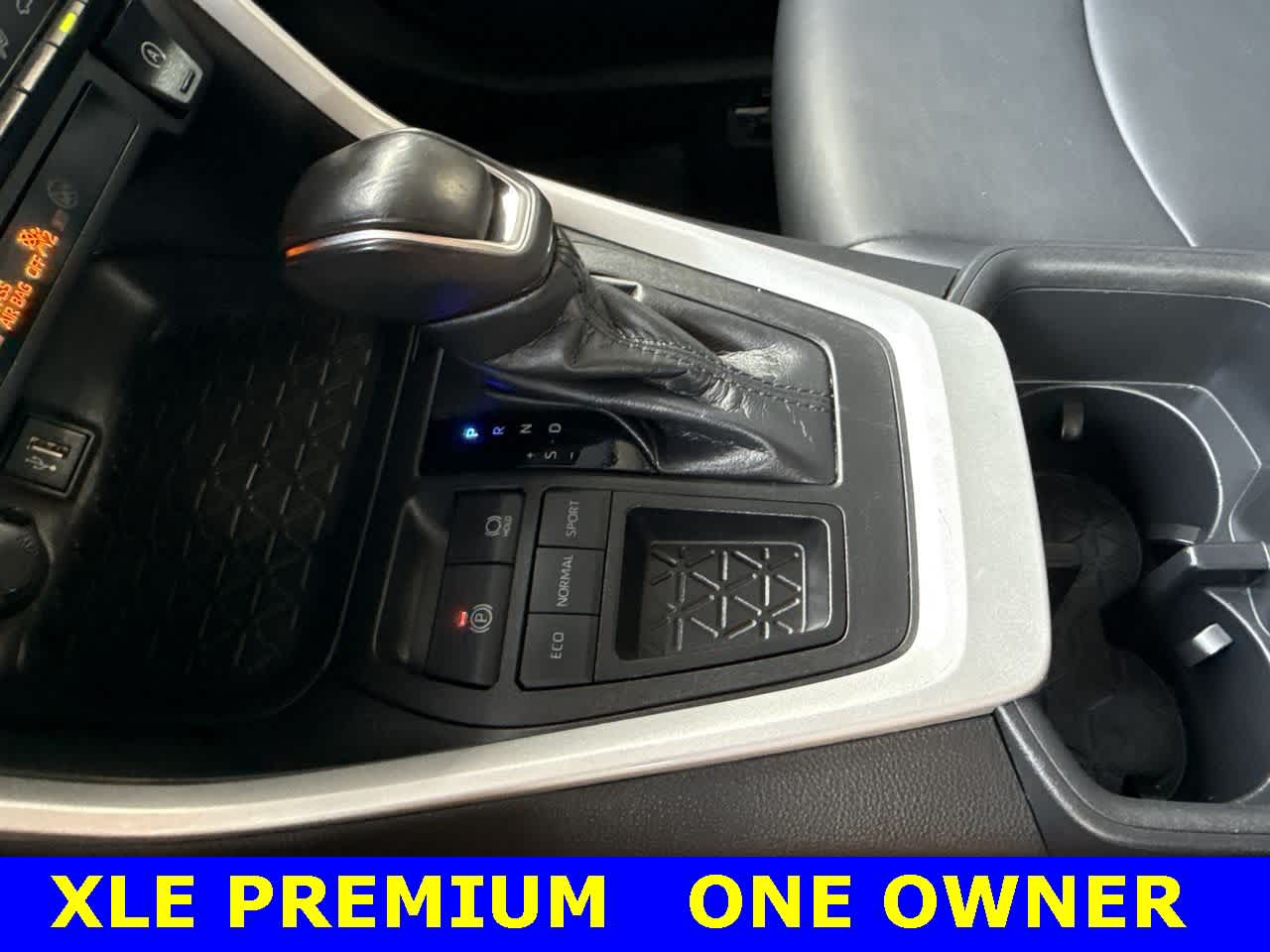 Thumbnail: 2023 Toyota RAV4 - 21