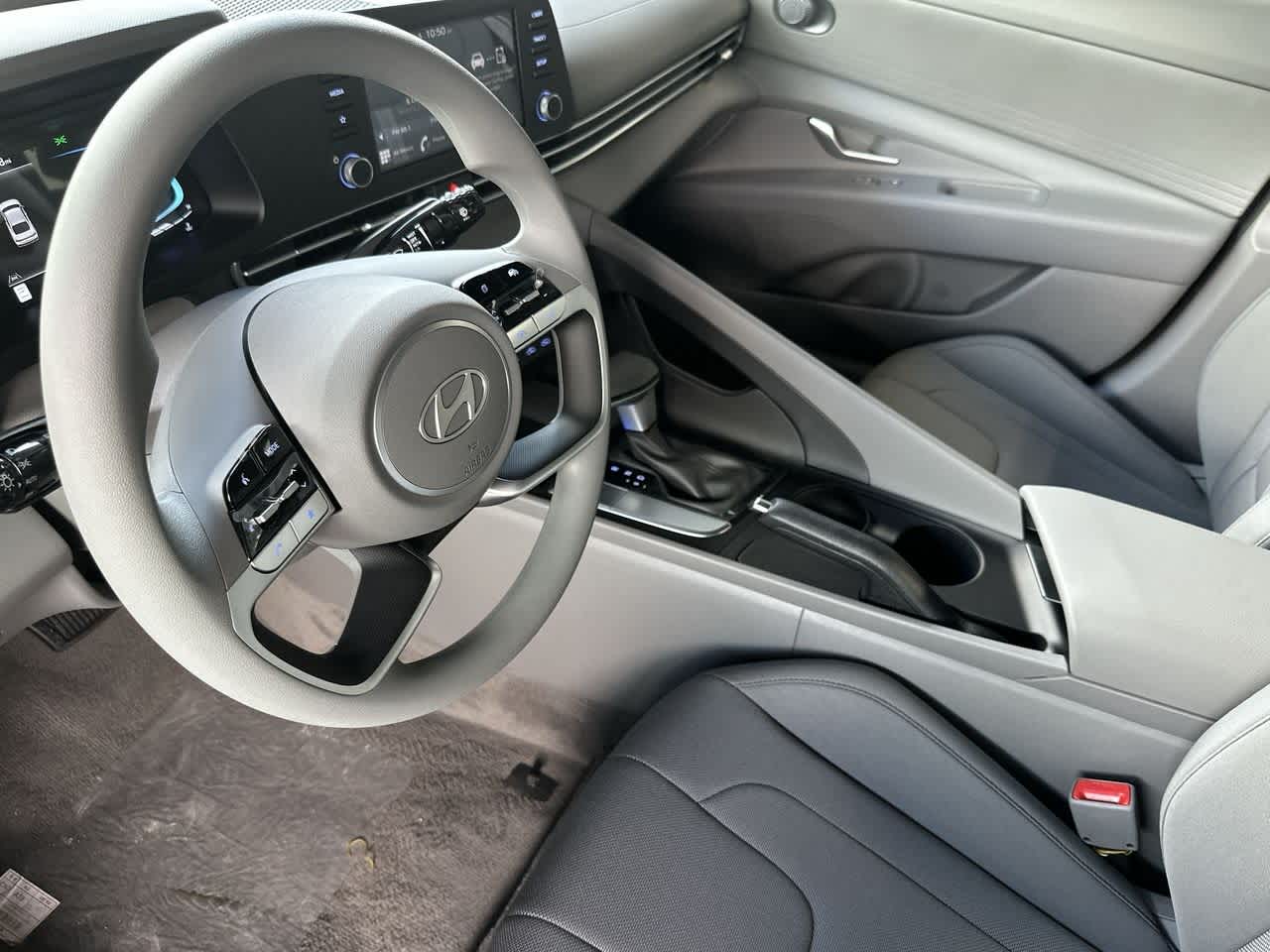 Thumbnail: 2025 Hyundai Elantra - 13