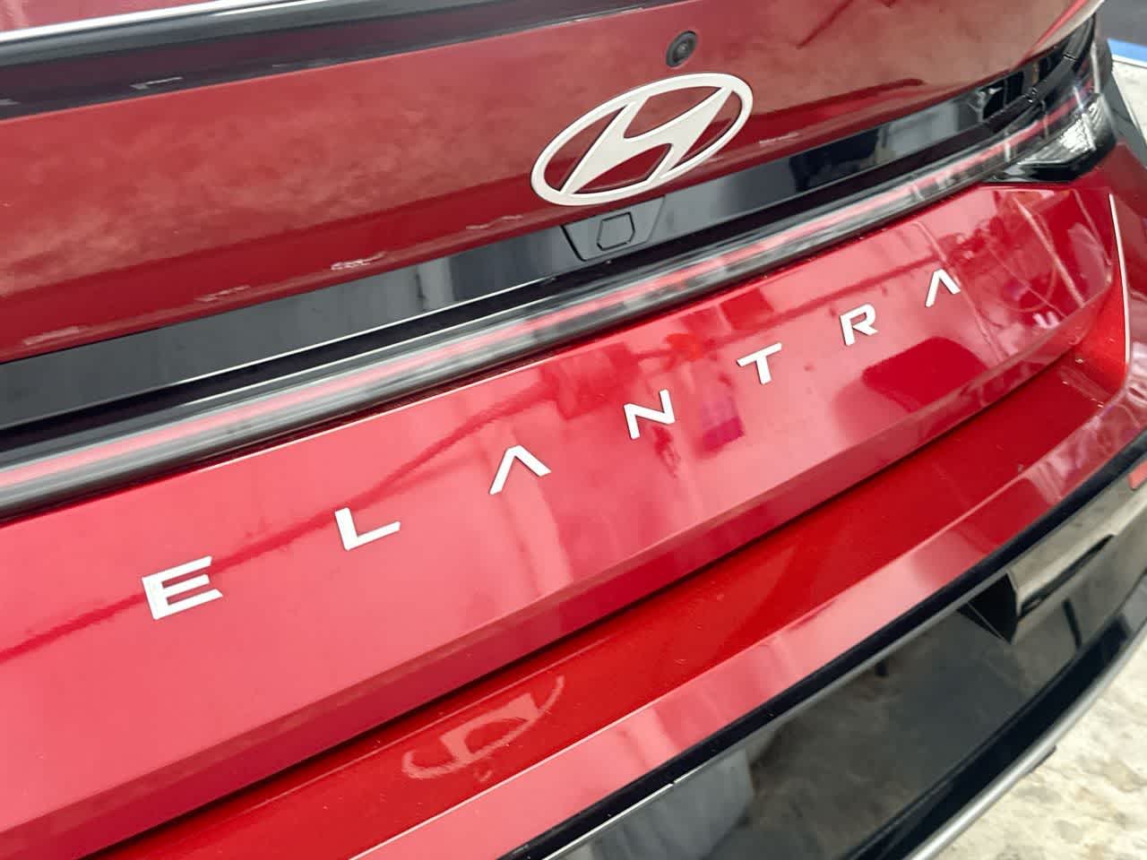 Thumbnail: 2024 Hyundai Elantra - 10