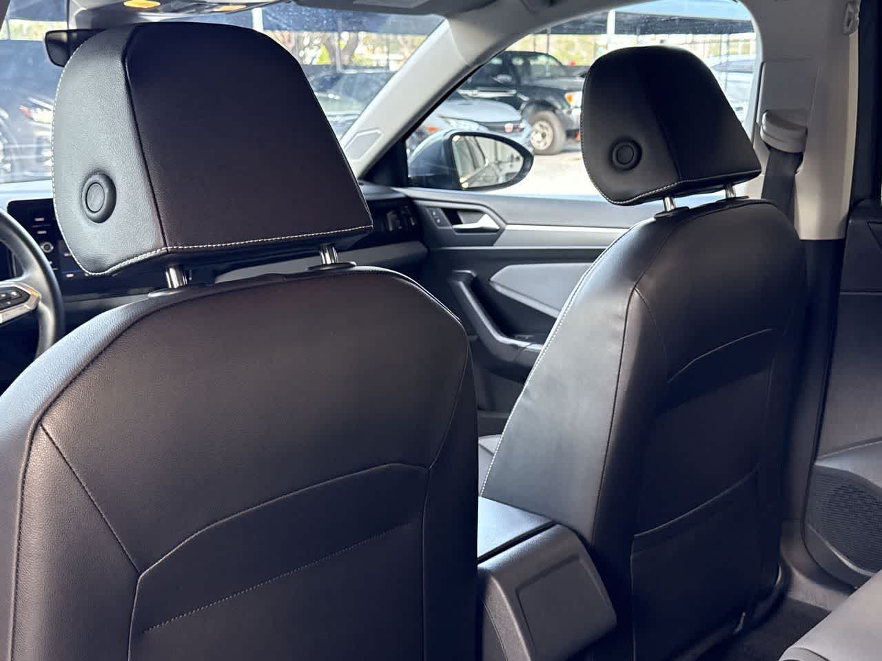 Thumbnail: 2025 Volkswagen Jetta - 23